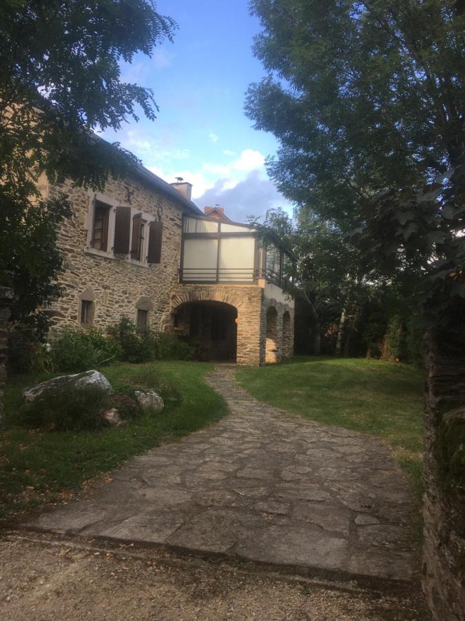 Gite A La Campagne Quins Bagian luar foto
